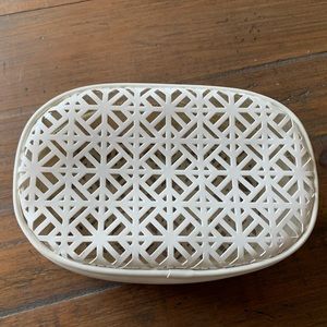 Tory Burch Cosmetic case in GUC. White/vinyl
